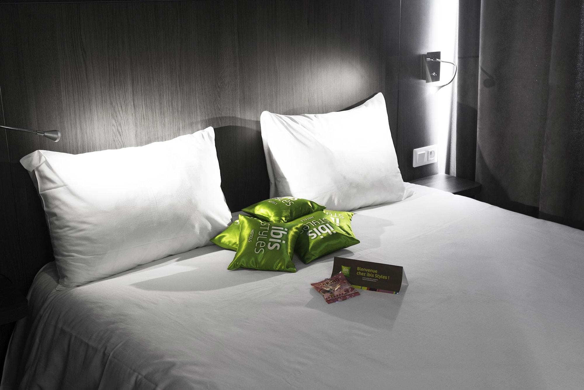 Готель Ibis Styles Saint Malo Centre Historique Екстер'єр фото